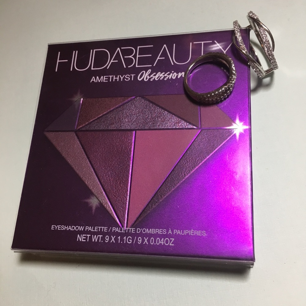 huda beauty amethyst obsessions palette